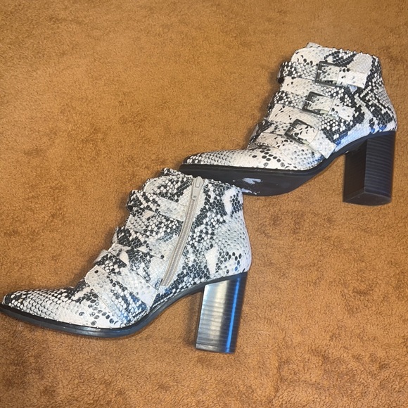 Steve Madden - Humble booties - Picture 3 of 6